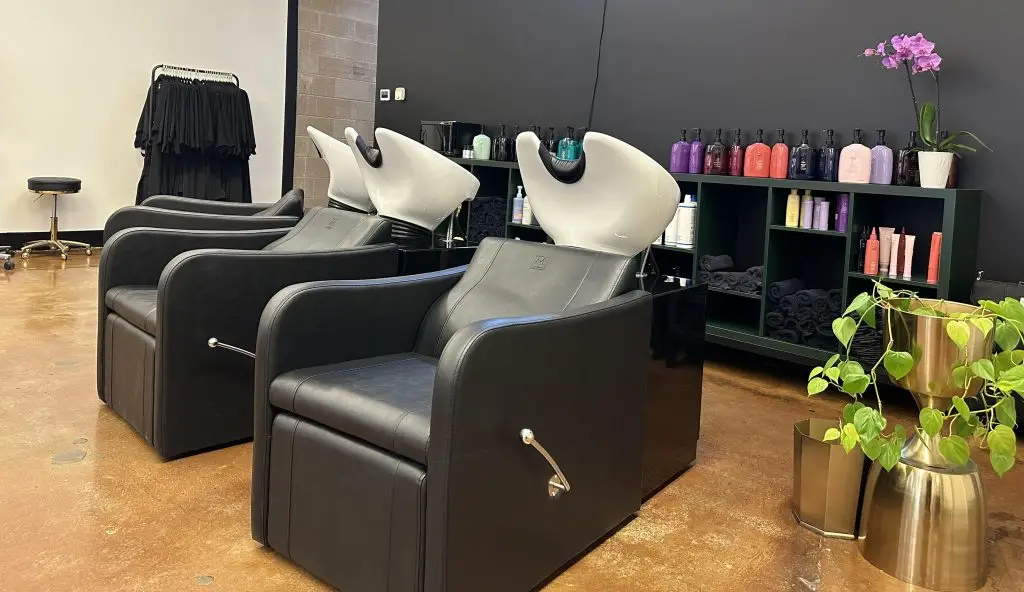 Onyx & Co. Salon